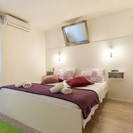 Nocturno Apartment